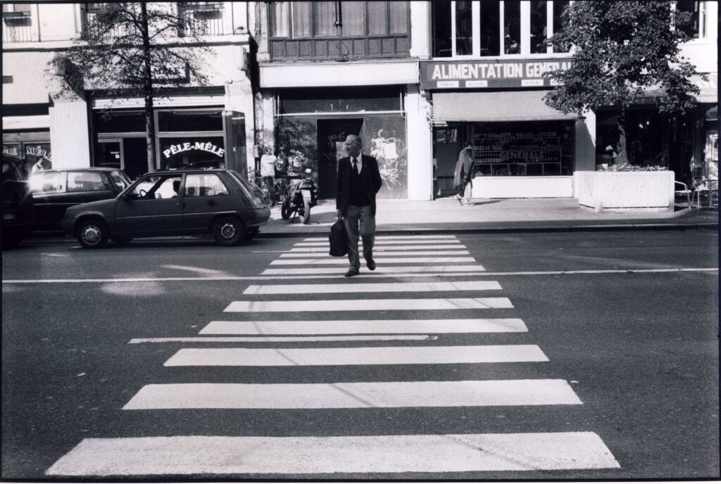 2000-croos-walk-after