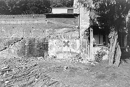 1989-90_cross_19