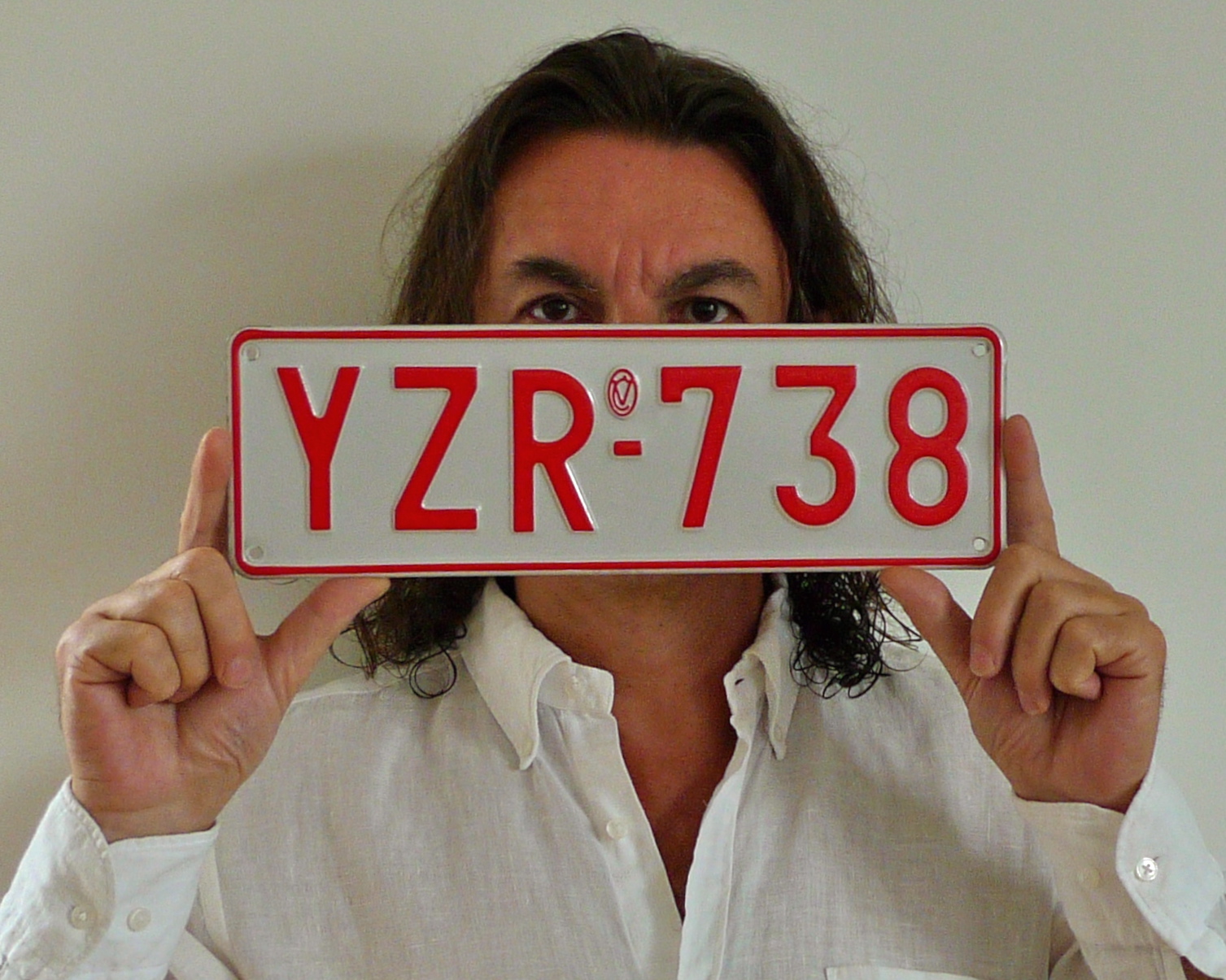 YZR 738